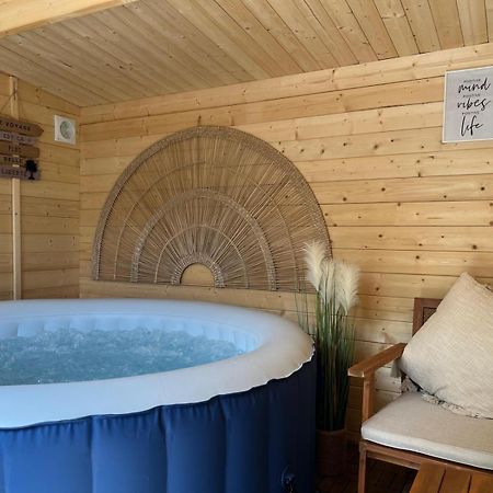 Escale Cosy A Pontoise Jacuzzi Et Terrasse Διαμέρισμα Εξωτερικό φωτογραφία
